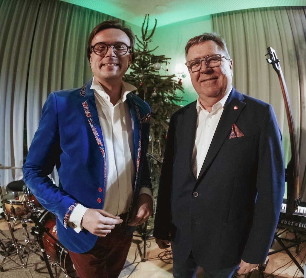 Z Janem Grabkowskim, Starostą Powiatu Poznańskiego (Dominik Górny jako artysta na koncercie charytatywnym)