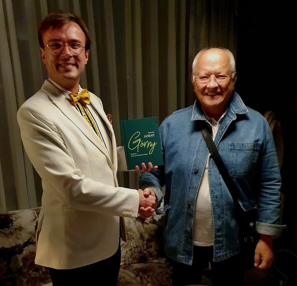 Dominik Górny jako autor książki poetyckiej, którą ilustrował Wojciech Siudmak