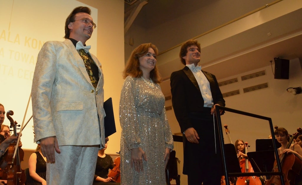 Wielka Gala Koncertowa - orkiestrowe prawykonanie Kantaty „Kalejdoskop źródła” do słów Dominika Górnego z muzyką Aliny Kubik (Aula Nova Akademii Muzycznej im. I. J. Paderewskiego)